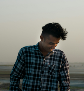 <em>Alex S.</em>
